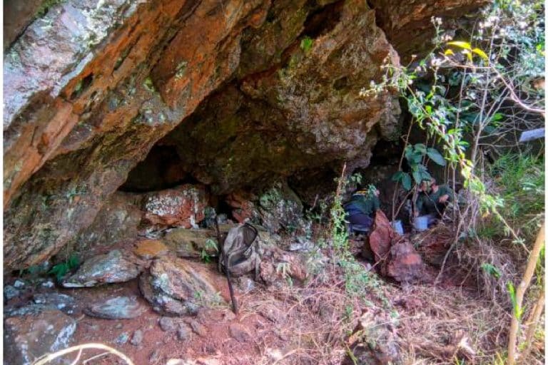 A imagem mostra a caverna antes de ser destruída pela mineração