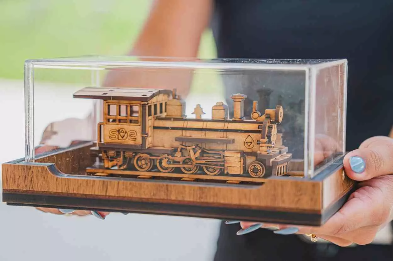 A locomotiva SDE Minas tem inspiração no trem da cidade de Tiradentes (MG)