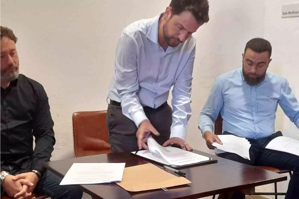 Juliano Duarte assinou ordens de serviço relacionadas a sete obras no município