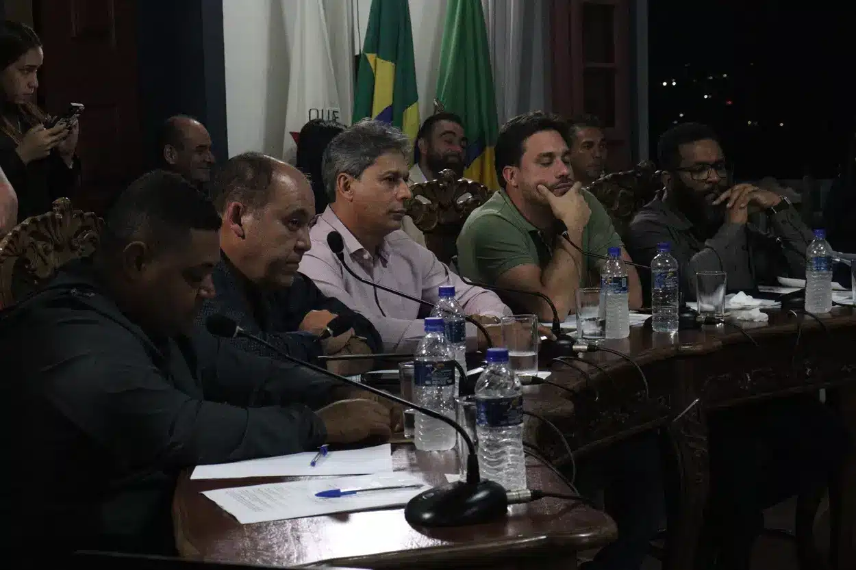 Zezinho Salete se absteve durante a votação do projeto de mudança do Mariana D'Elas