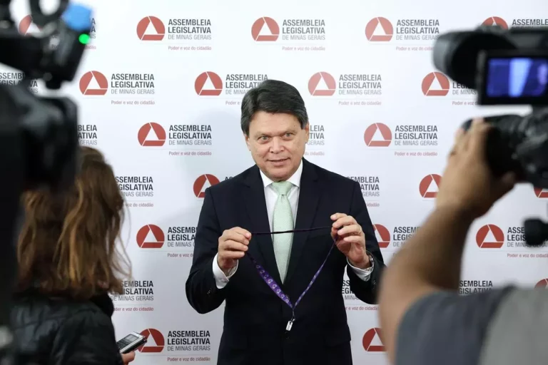 Deputado Zé Guilherme cria lei do cordão de identificação de doenças raras.