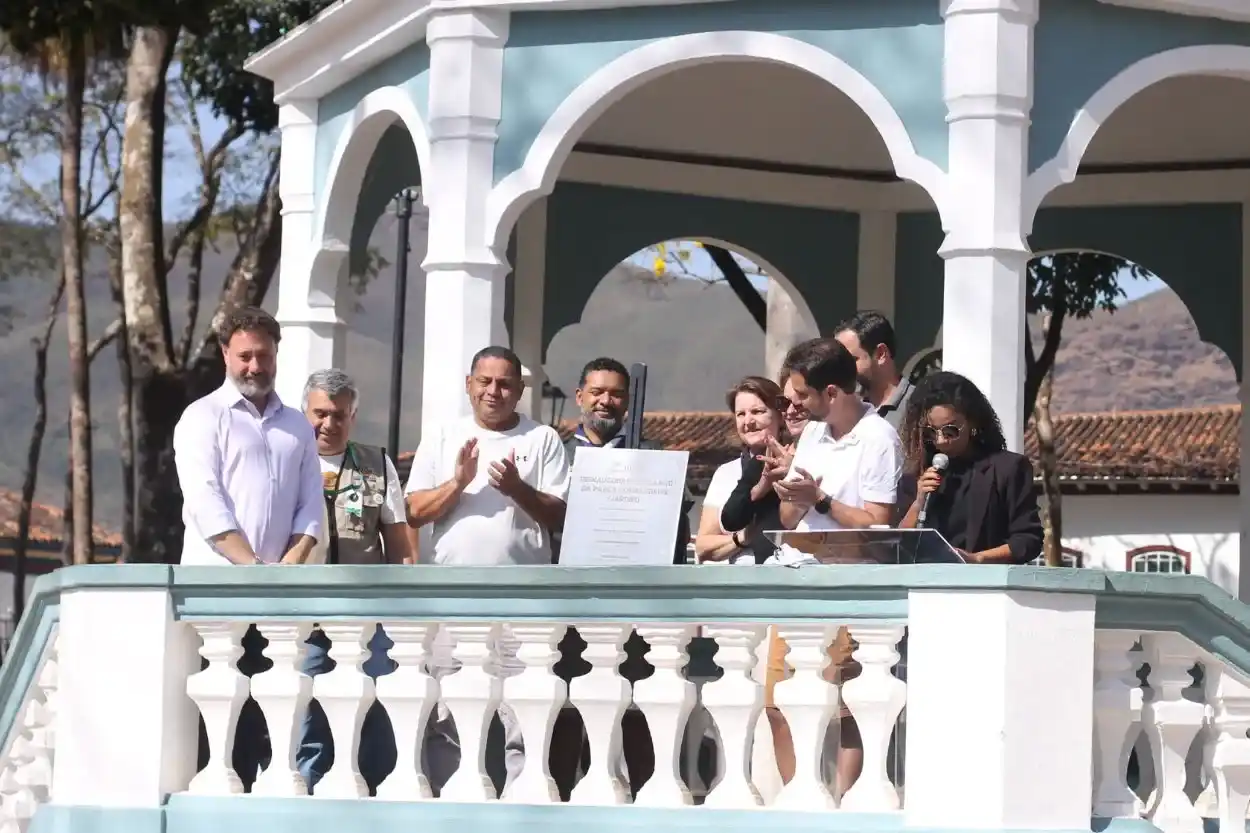 Inauguração oficial aconteceu após momento de falas das autoridades no coreto do Jardim