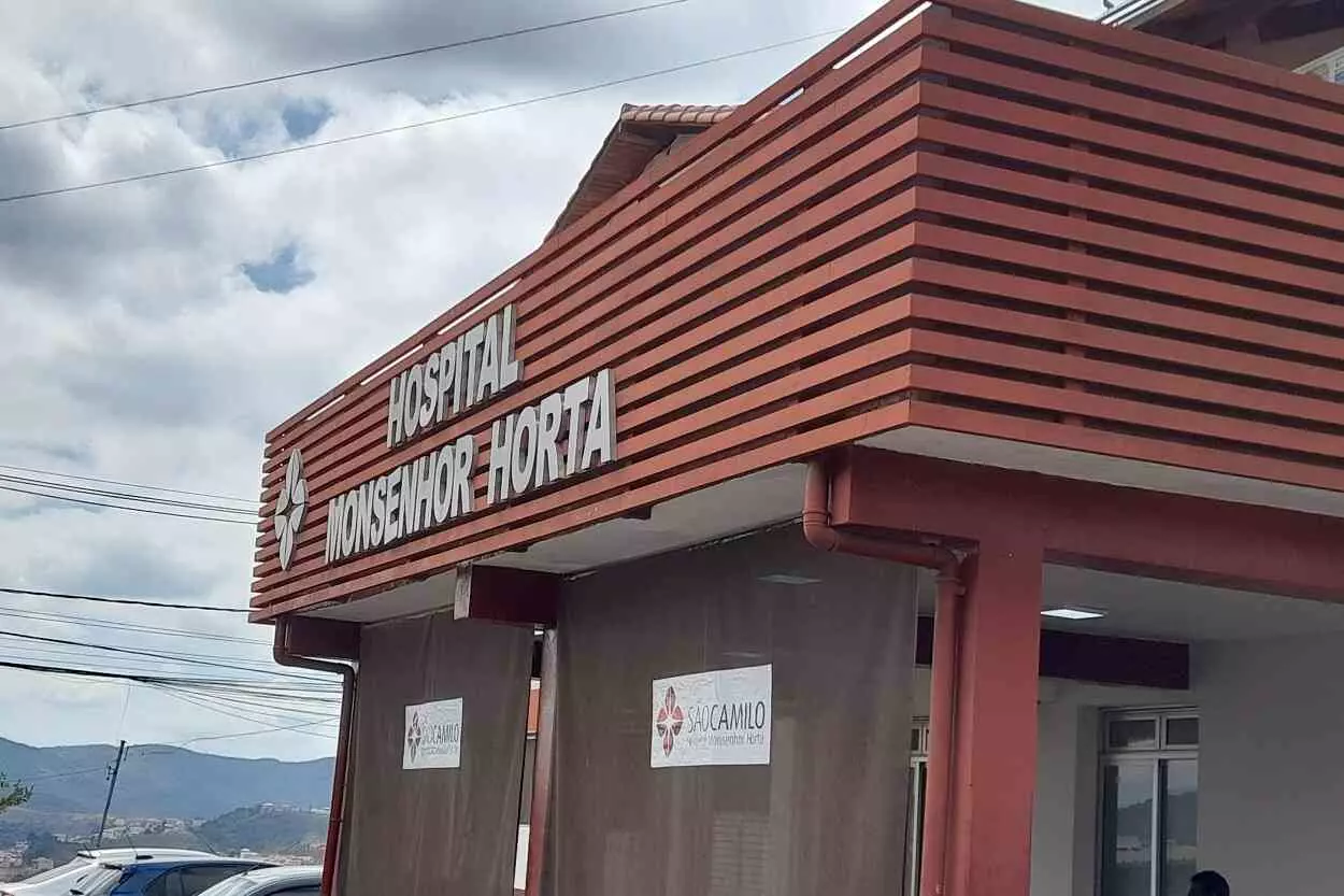 A transferência do paciente, da UPA São Pedro para o Hospital Monsenhor Horta, foi feita no início da tarde do sábado, 26 de julho