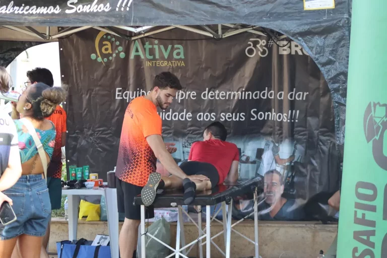 Massagem de graça durante o Desafio Brou.