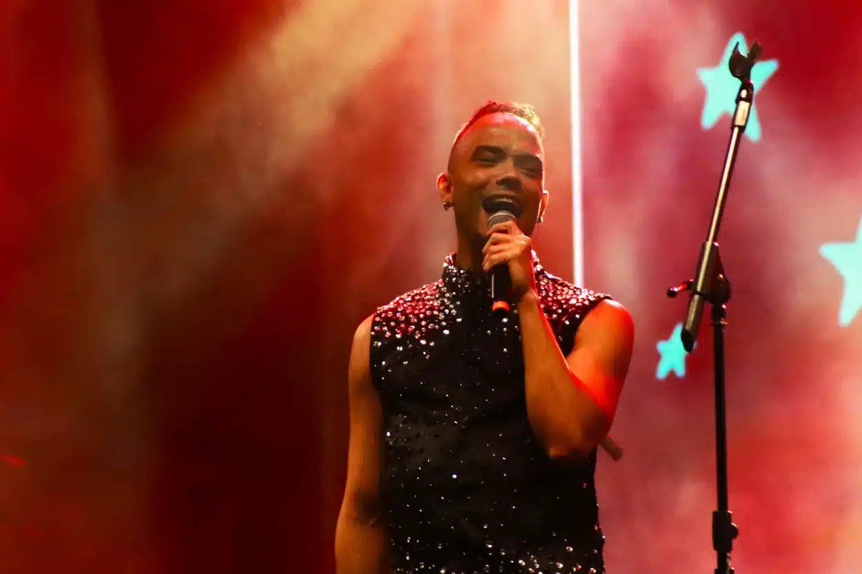 Cliver Honorato se apresenta no Festival tudo é Jazz.