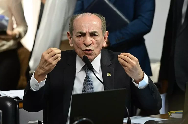 Marcelo Castro relatou o projeto de lei complementar que institui o novo Código Eleitoral.