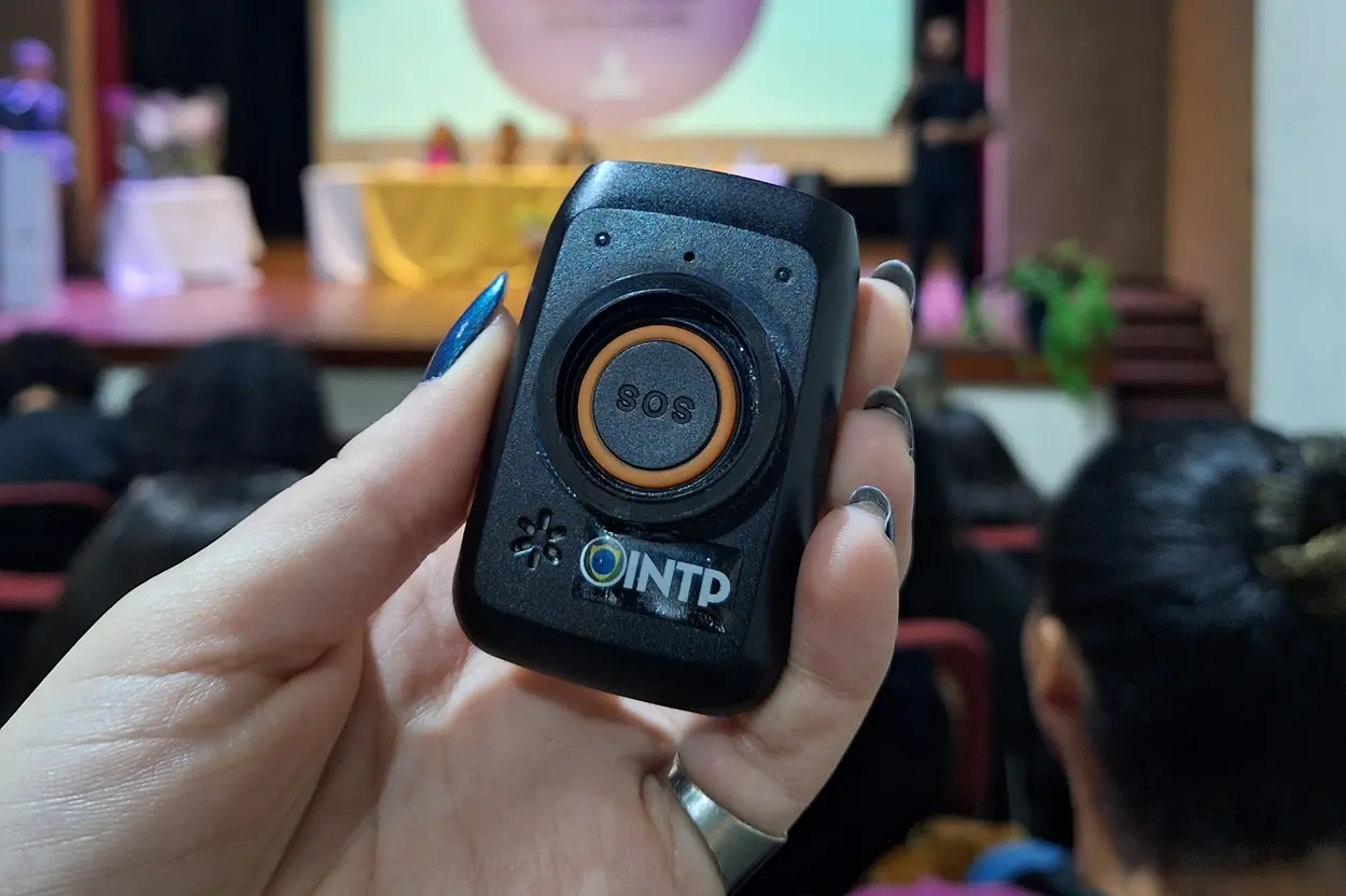 O Botão do Pânico foi mostrado no Seminário Municipal de Enfrentamento a Violência Doméstica/Familiar Contra a Mulher.