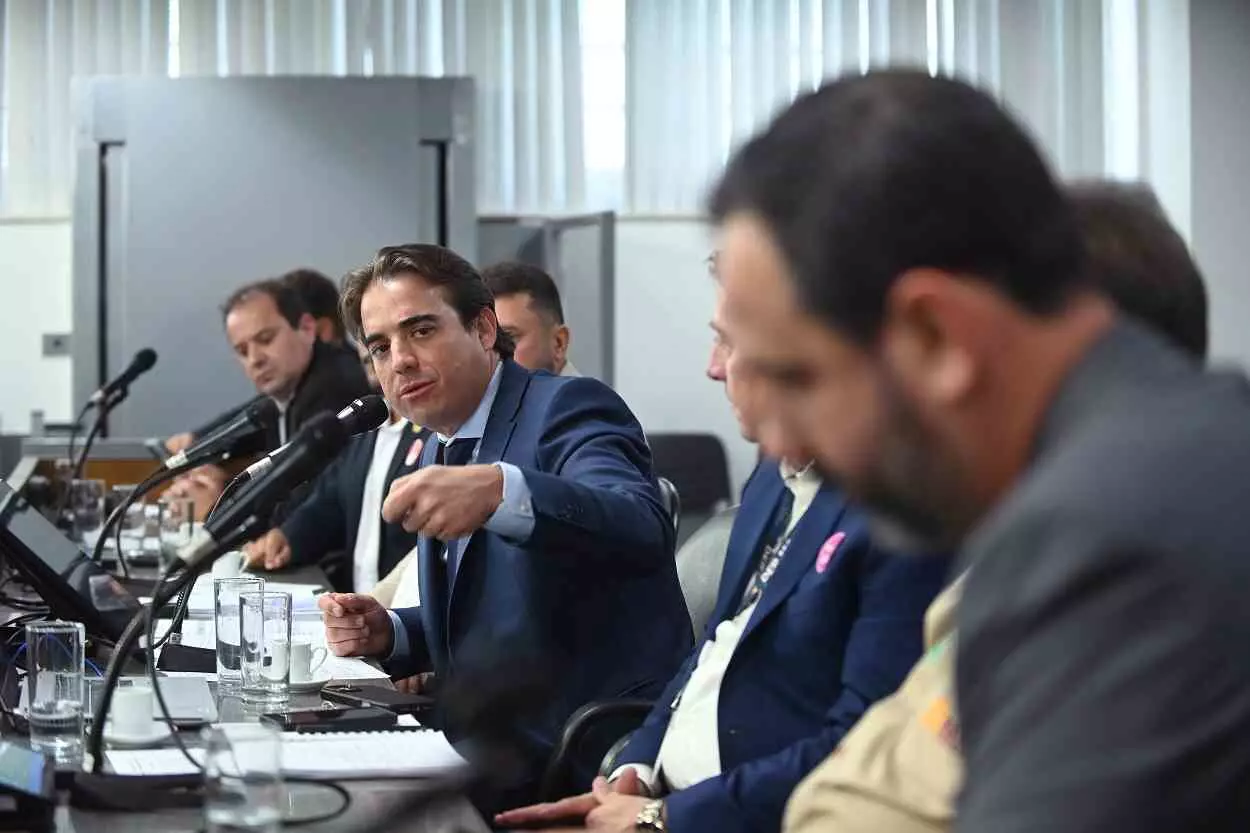 Audiência da Comissão de Minas e Energia da ALMG atendeu a requerimento do deputado Adriano Alvarenga (PP), relacionado ao problema do distrito de Fonseca