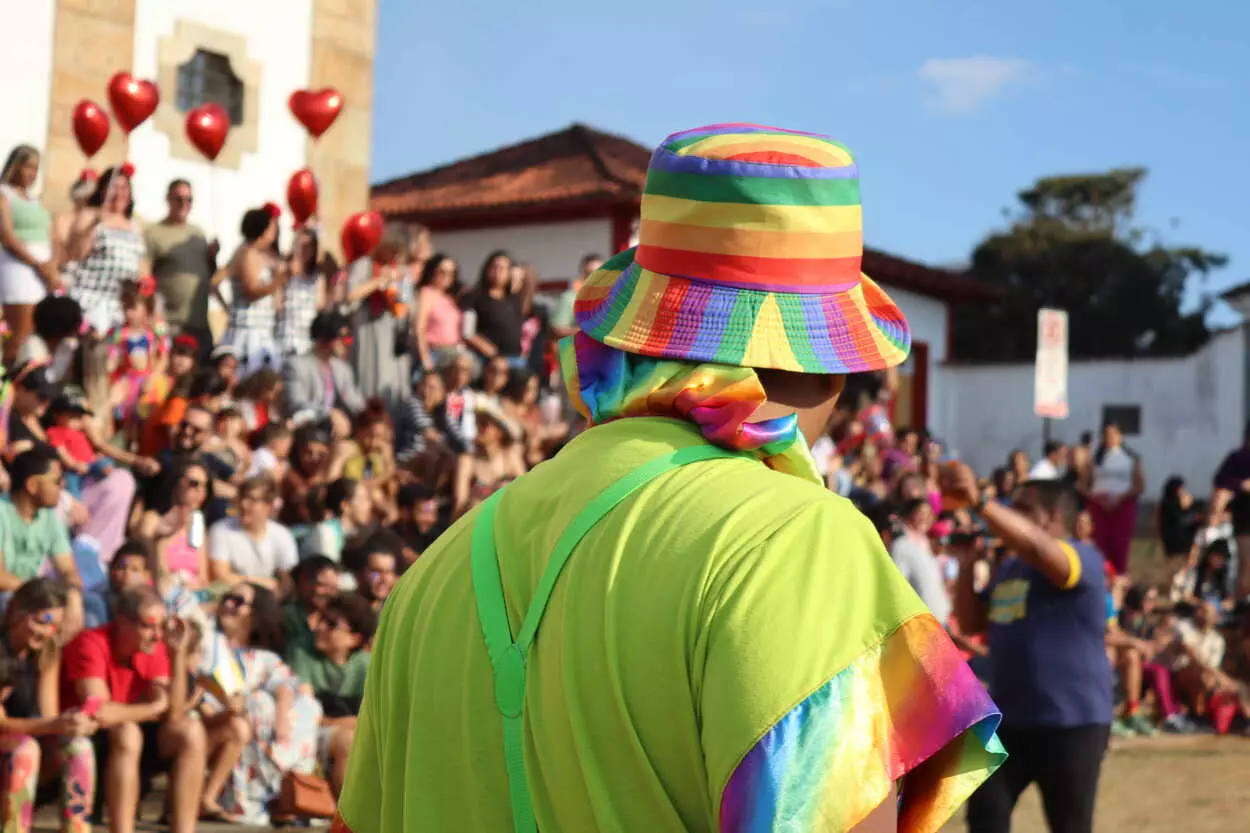 Concentração para o tradicional cortejo foi o ponto alto da tarde do segundo dia da 13ª edição do festival