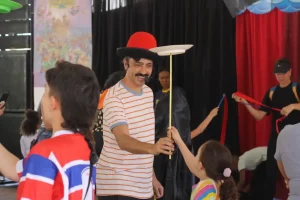 Oficina do Circo do Sufoco, na Praça Gomes Freire, dentro da programação do Circovolante - Encontro de Palhaços