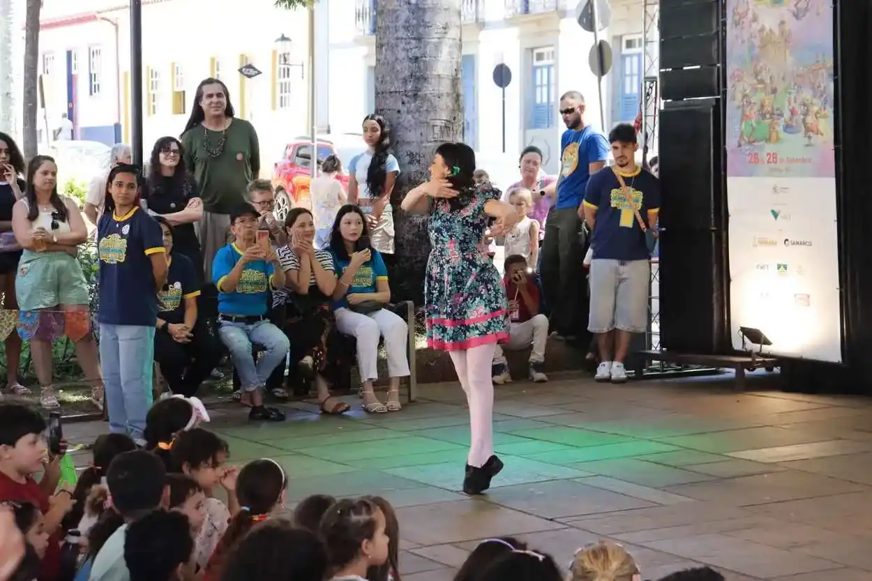 Jardim, Cine teatro Municipal e Praça da Sé, no último dia do Encontro Intrnacional de Palhaços 2025 - Fotos: Agência Primaz