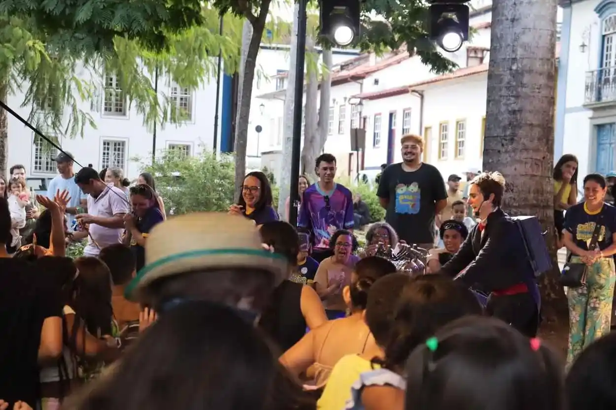 Jardim, Cine teatro Municipal e Praça da Sé, no último dia do Encontro Intrnacional de Palhaços 2025 - Fotos: Agência Primaz