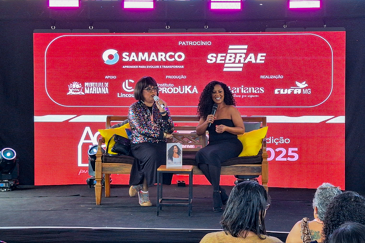 Valéria Valenssa participa do Sofá da Kayete durante evento "Acolher para empreender".