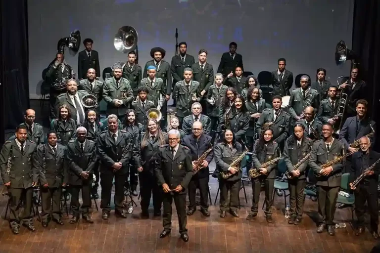O Concerto de Primavera reúne músicos e artistas convidados da região, em uma noite de celebração à música e à mudança de estação