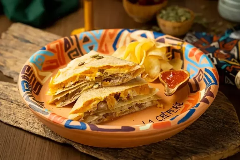 O prato que conquistou o primeiro lugar no Festival Gastronômico deste ano foi o Porquibebe Cachaça da La Crêperie