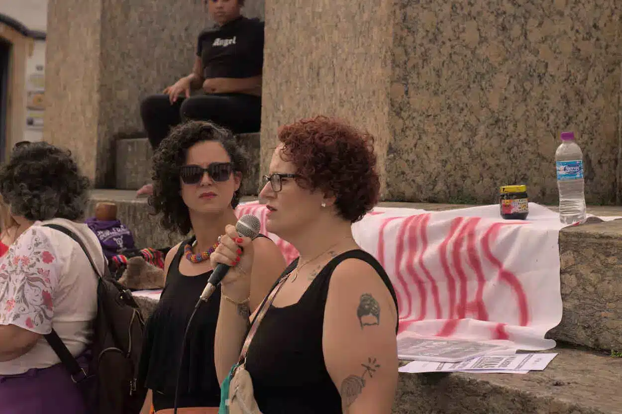 Ato contra feminicídio_Carrossel 06