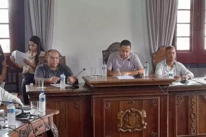 rEunião extraordinária foi convocada para analisar e votar eclusivamente o projeto referente à UTI