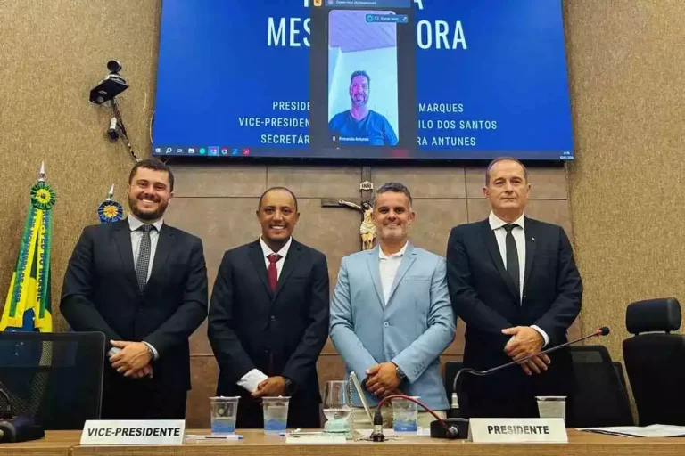 Danilo Grilo e Léo do Social encabeçam a Mesa Diretora da Câmara de Itabirito